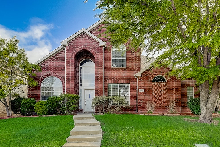 Photo 7 of 37 - 4009 Pear Ridge Dr, The Colony, TX 75056