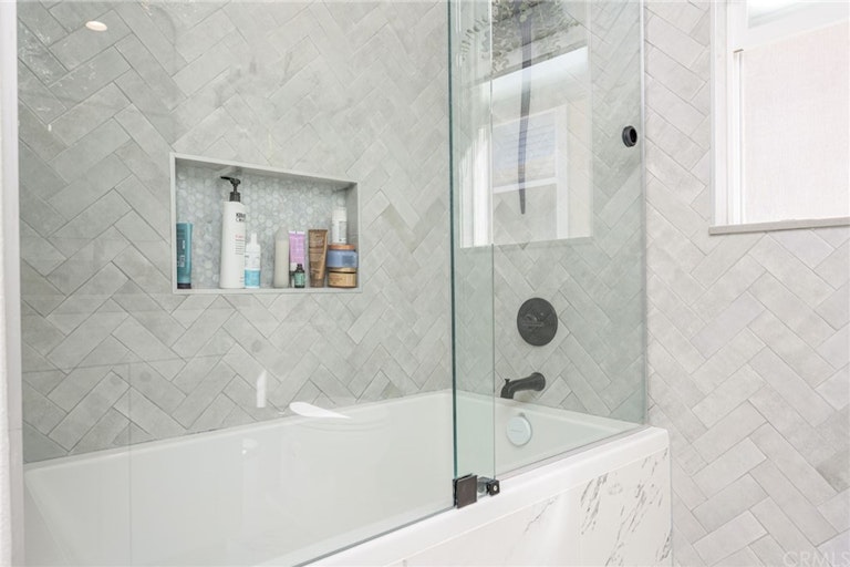 Photo 54 of 72 - 18692 Calera Ln, Huntington Beach, CA 92648