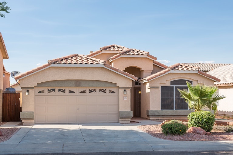 Photo 2 of 24 - 8920 W Davis Rd, Peoria, AZ 85382