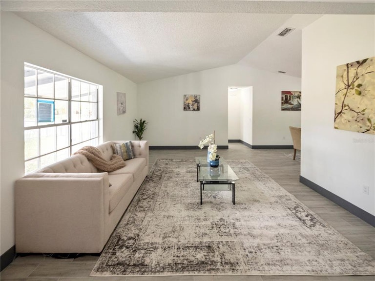 Photo 7 of 38 - 1902 Paragon St, Deltona, FL 32738