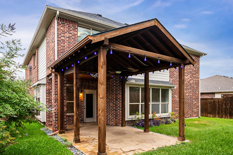 Photo 7 of 36 - 9113 Windsor Dr, Little Elm, TX 75068