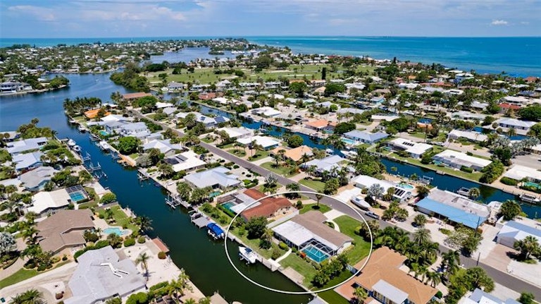 Photo 2 of 42 - 618 Dundee Ln, Holmes Beach, FL 34217