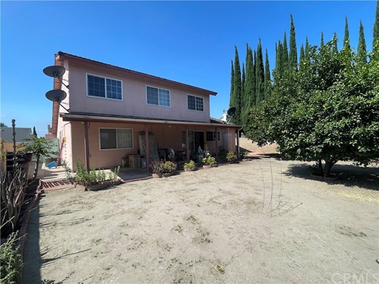 Photo 3 of 22 - 9141 Alwick Cir, Garden Grove, CA 92841