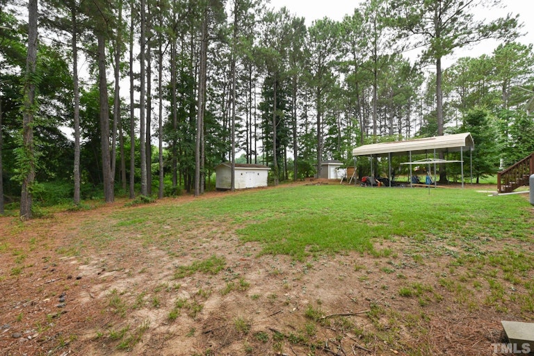 Photo 36 of 40 - 142 Mill Branch Cir, Fuquay Varina, NC 27526