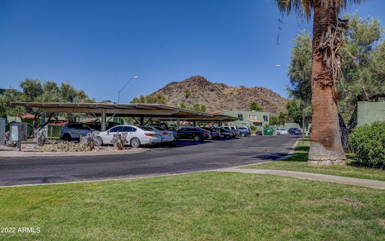 Photo 28 of 31 - 822 E Cochise Dr, Phoenix, AZ 85020