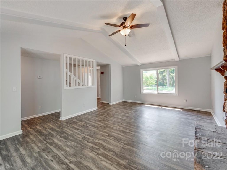 Photo 9 of 38 - 2654 Castle Hill Rd, Gastonia, NC 28052