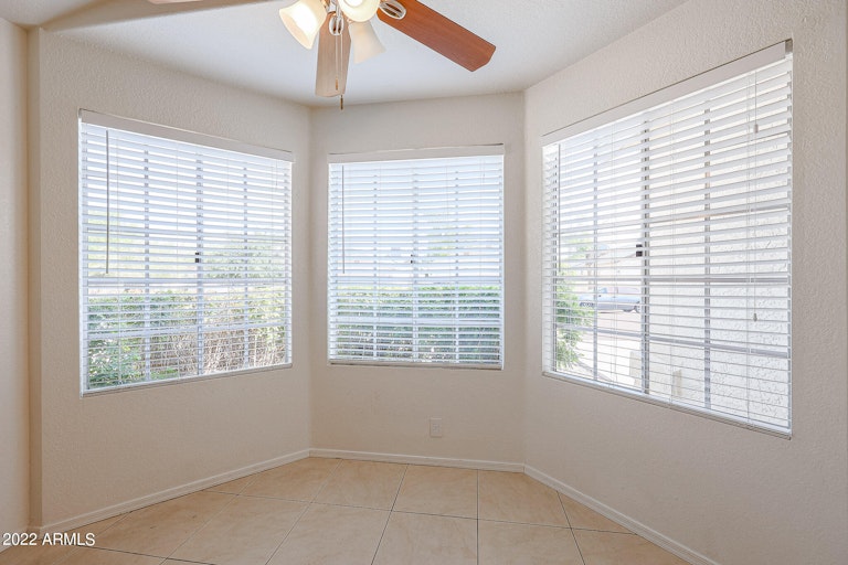 Photo 11 of 31 - 8865 W Morningside Dr, Peoria, AZ 85382