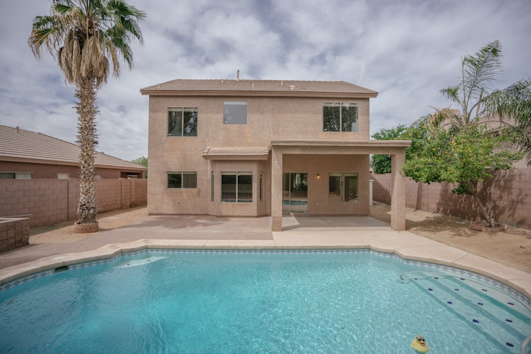 Photo 2 of 28 - 4233 E Rowel Rd, Phoenix, AZ 85050