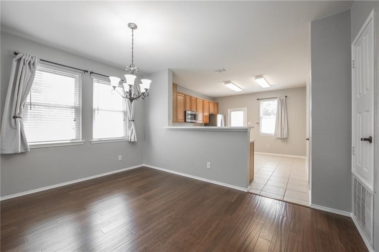 Photo 7 of 23 - 6605 Charles Trl, McKinney, TX 75072