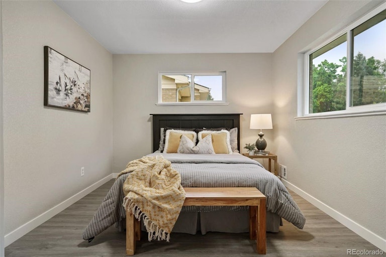 Photo 17 of 35 - 1545 S Chase Ct, Lakewood, CO 80232