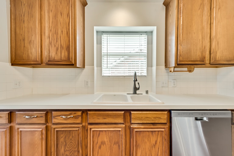 Photo 7 of 28 - 802 Cheyenne Dr, Allen, TX 75002