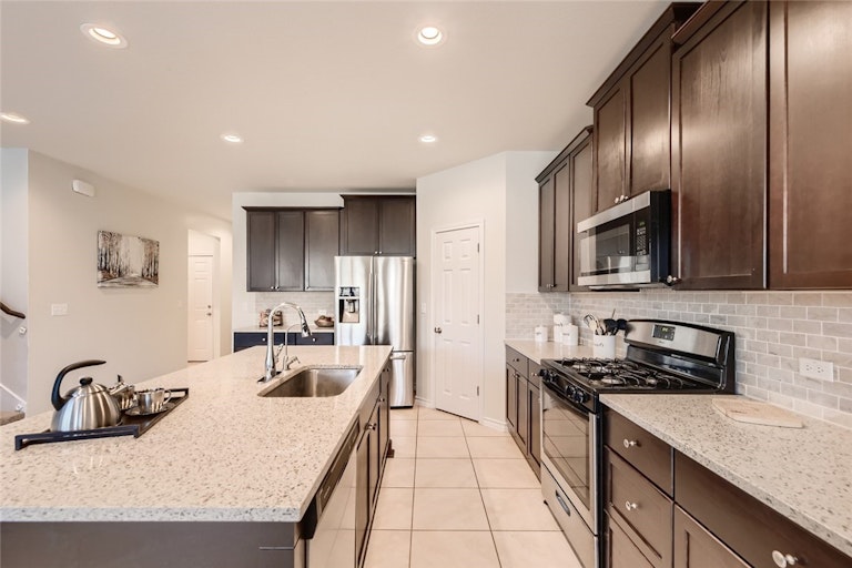 Photo 6 of 28 - 17108 Lathrop Ave, Pflugerville, TX 78660
