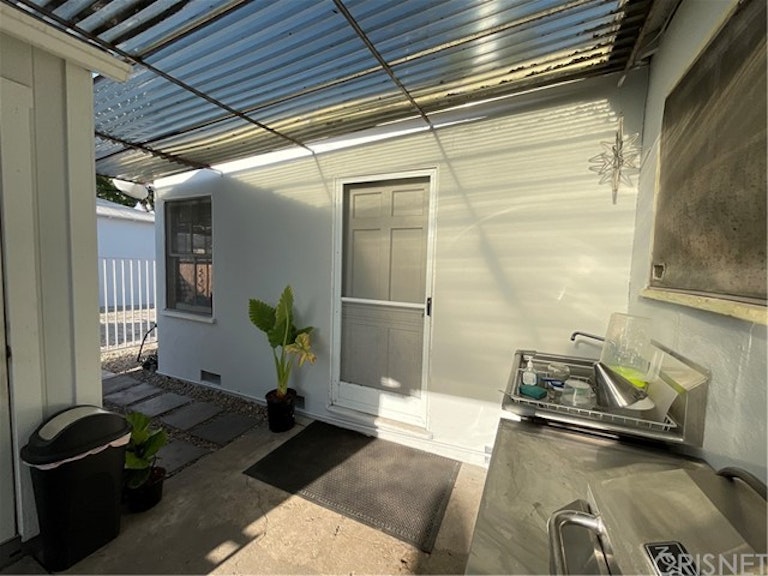 Photo 8 of 15 - 11201 Covello St, Sun Valley, CA 91352
