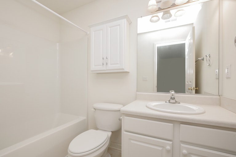 Photo 24 of 25 - 3329 Archdale Dr, Raleigh, NC 27614