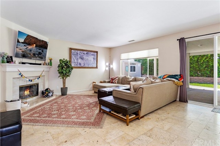 Photo 30 of 44 - 8215 Lantern Pl, Riverside, CA 92508