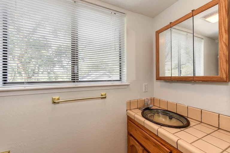 Photo 43 of 79 - 12136 Poplar Rd, Auburn, CA 95602