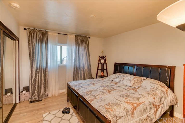 Photo 18 of 36 - 10366 Ormond St, Sunland, CA 91040