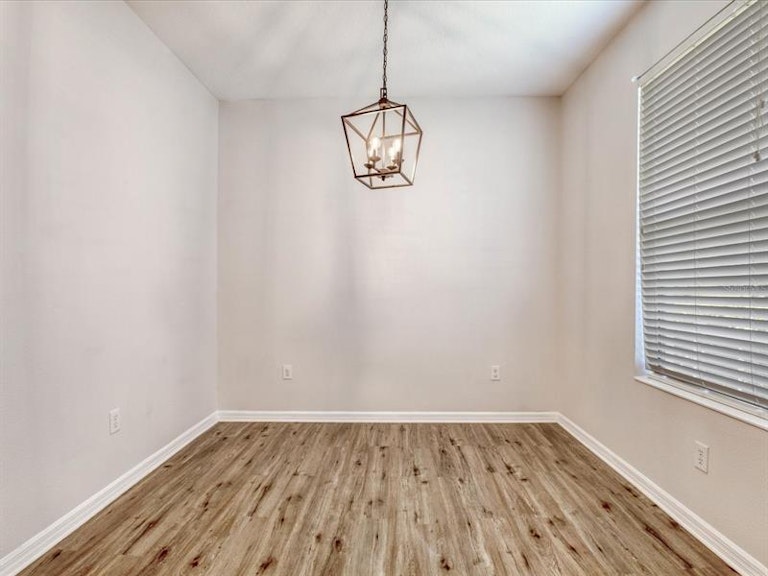 Photo 4 of 30 - 8818 Red Beechwood Ct, Riverview, FL 33578