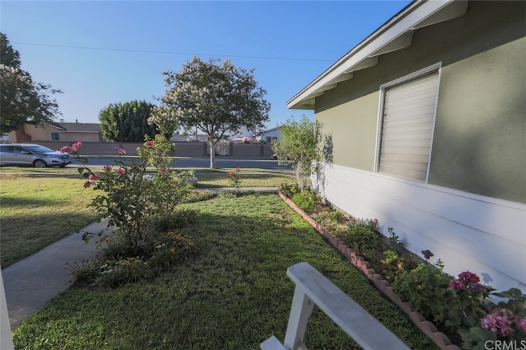Photo 4 of 59 - 5666 Panama Dr, Buena Park, CA 90620