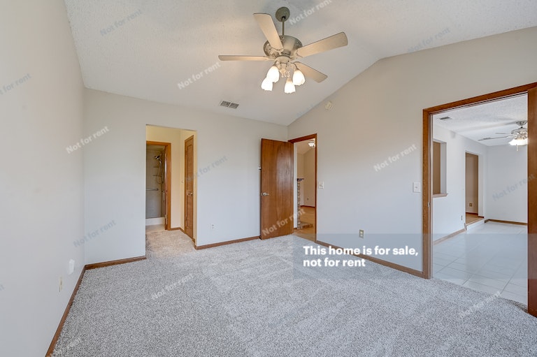 Photo 30 of 35 - 9943 Fawn Ridge Dr, Jacksonville, FL 32256