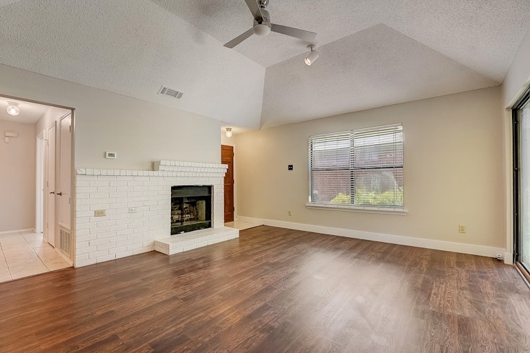 Photo 26 of 30 - 1502 Windmill Ln, Mesquite, TX 75149