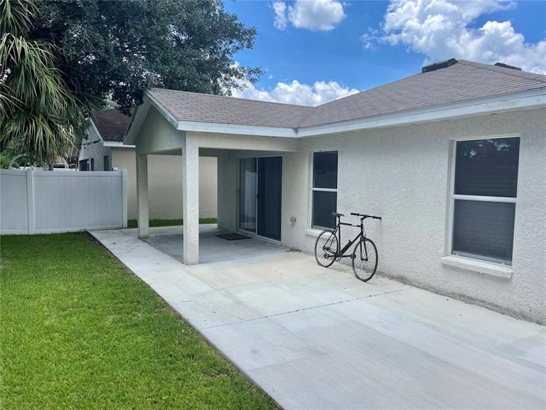 Photo 4 of 30 - 11603 Hammocks Glade Dr, Riverview, FL 33569