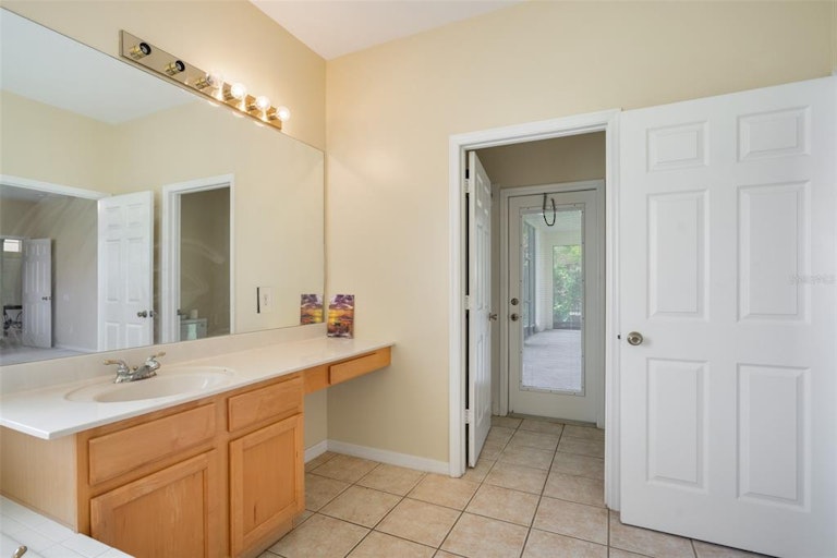 Photo 21 of 38 - 11015 Belmere Isles Ct, Windermere, FL 34786