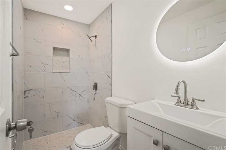 Photo 14 of 19 - 618 E 9th St, Upland, CA 91786