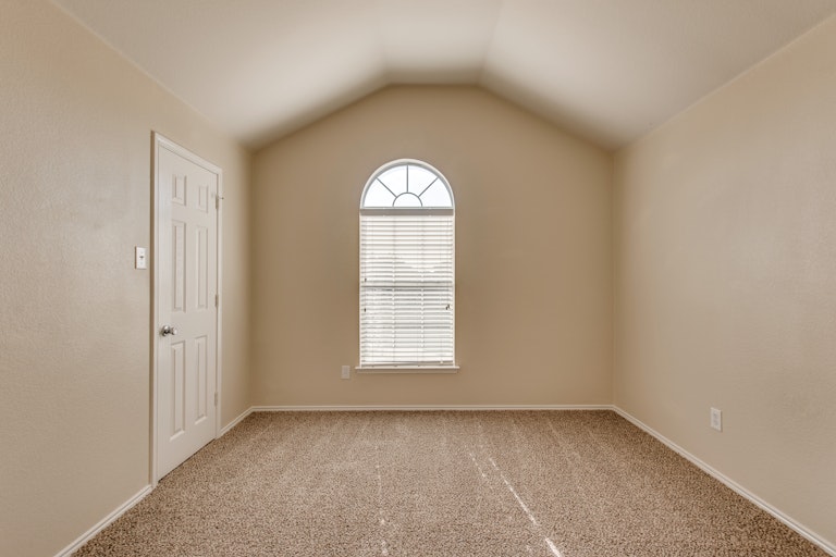Photo 31 of 37 - 414 Hackberry Dr, Fate, TX 75087