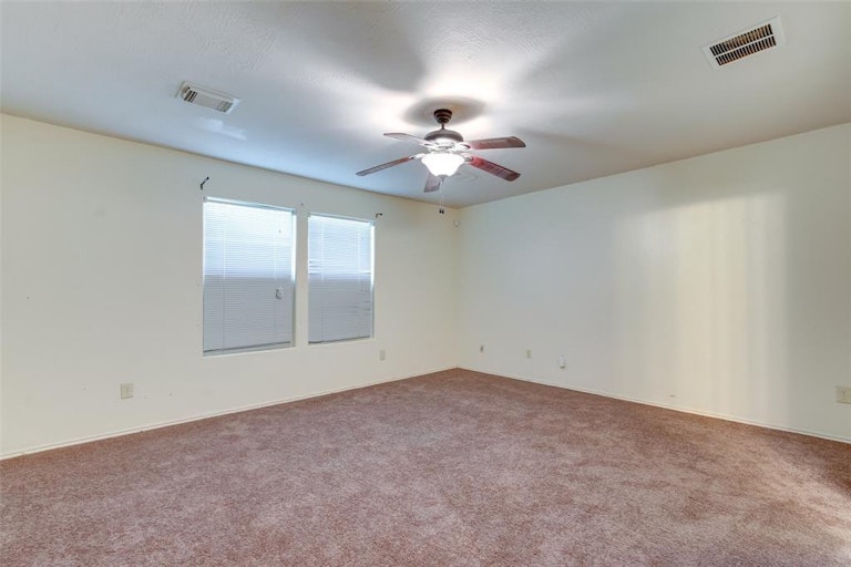 Photo 14 of 18 - 16807 Mission Ridge Ln, Houston, TX 77073
