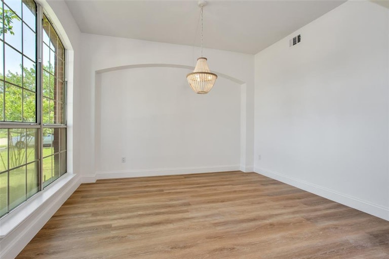 Photo 7 of 29 - 3409 Lombardy Dr, Wylie, TX 75098