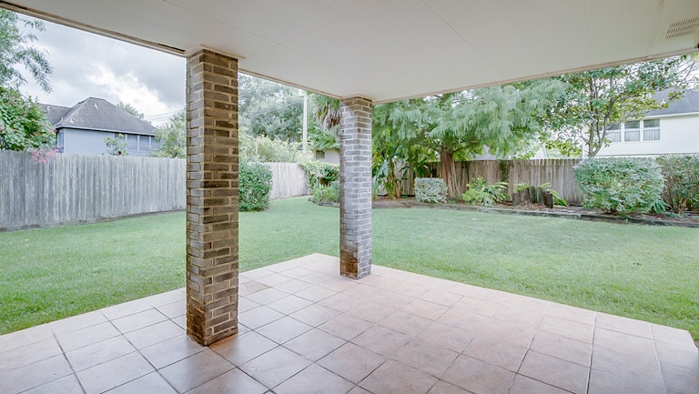 Photo 30 of 35 - 14426 Little Willow Walk, Houston, TX 77062
