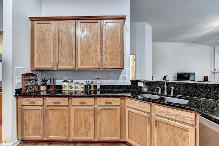 Photo 17 of 56 - 725 Gran Heritage Way, Dacula, GA 30019