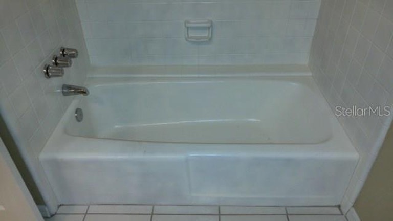 Photo 19 of 25 - 765 Amhurst Dr, Orange City, FL 32763