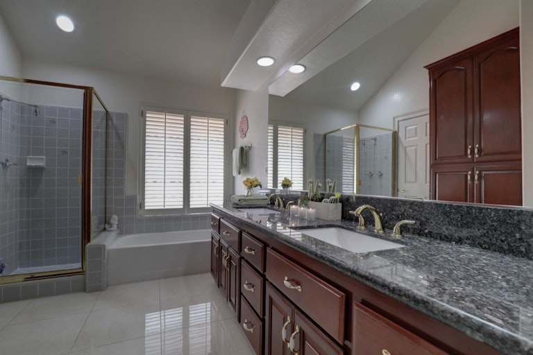 Photo 34 of 48 - 4314 Hale Ranch Ln, Fair Oaks, CA 95628