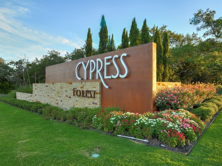Photo 4 of 6 - 128 Sumter Way, Kyle, TX 78640