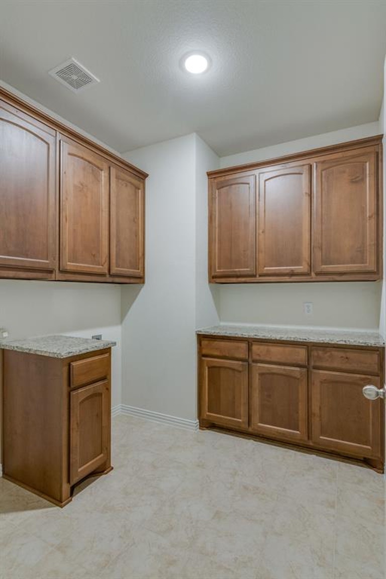 Photo 30 of 35 - 7600 Northumberland Dr, Fort Worth, TX 76179