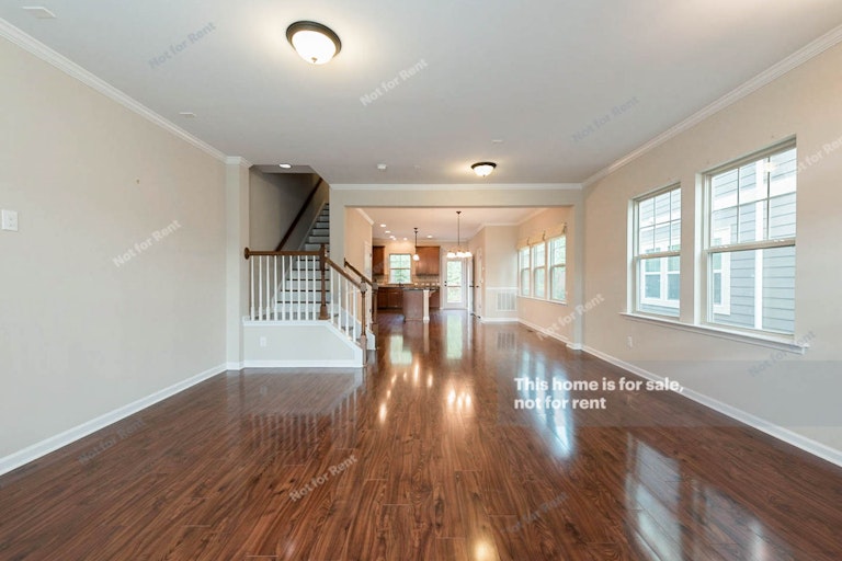 Photo 7 of 19 - 134 S Camellia St, Chapel Hill, NC 27516