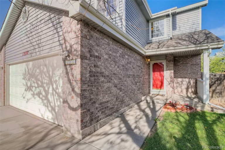Photo 3 of 28 - 12211 Niagara Ct, Brighton, CO 80602
