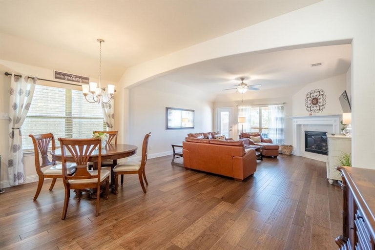 Photo 8 of 22 - 2081 Avondown Rd, Forney, TX 75126