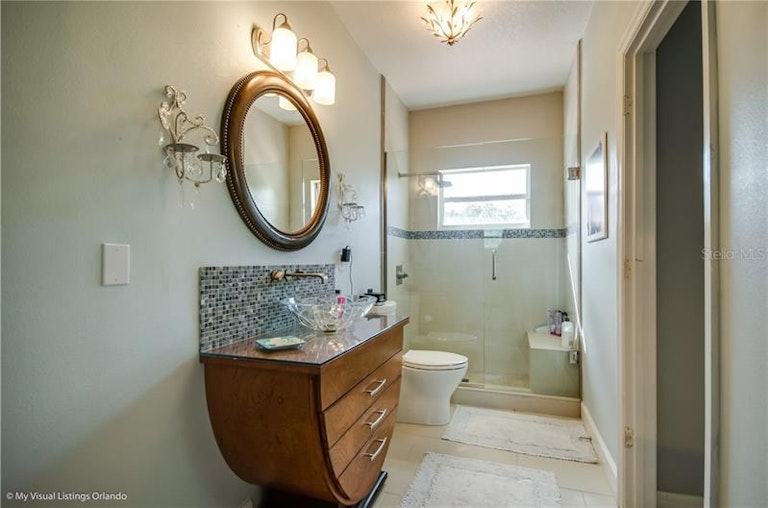 Photo 18 of 25 - 8918 Jonathan Manor Dr, Orlando, FL 32819