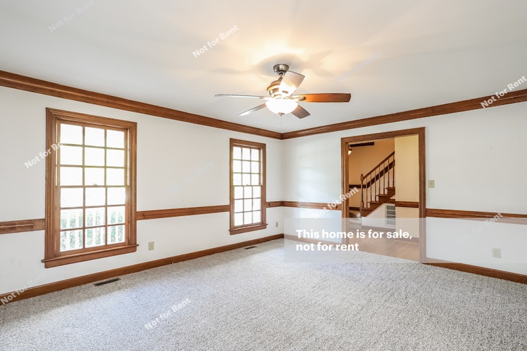 Photo 7 of 24 - 1716 Carrington Dr, Raleigh, NC 27615
