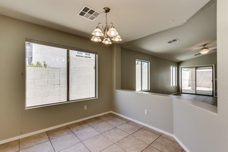 Photo 7 of 35 - 27427 N 63rd Dr, Phoenix, AZ 85083