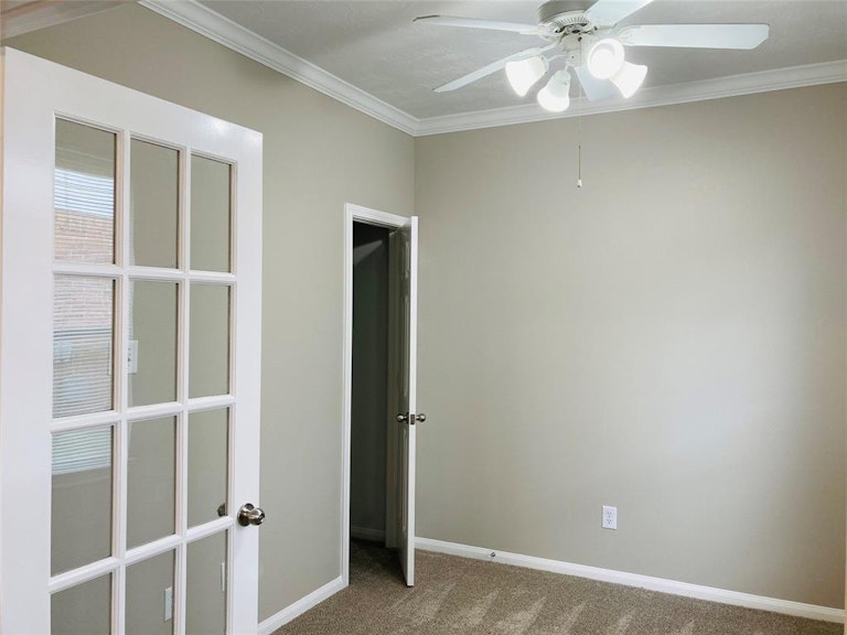 Photo 9 of 15 - 18215 Linden Forest Ln, Katy, TX 77449