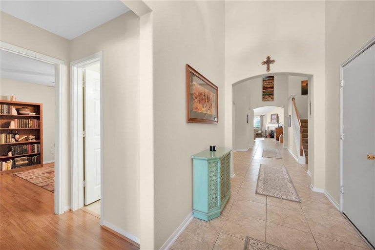 Photo 6 of 33 - 22302 Lamaster Ln, Spring, TX 77373