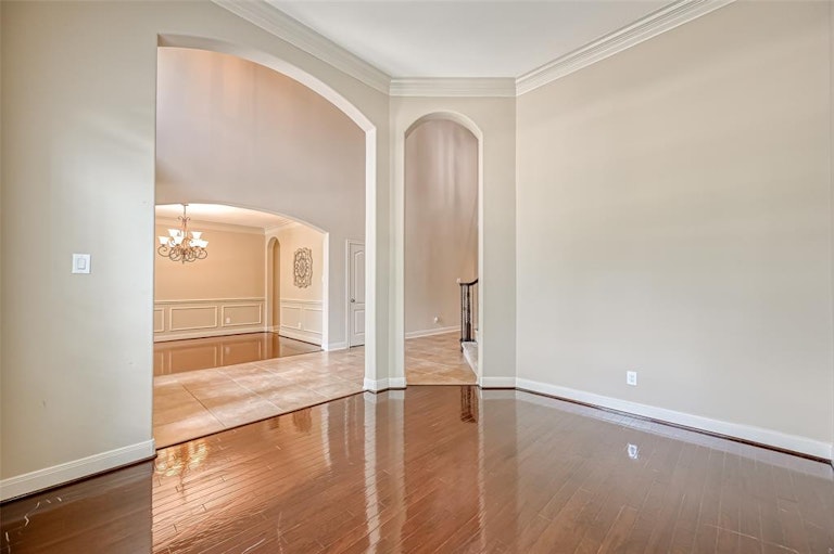 Photo 10 of 46 - 17402 Bland Mills Ln, Richmond, TX 77407