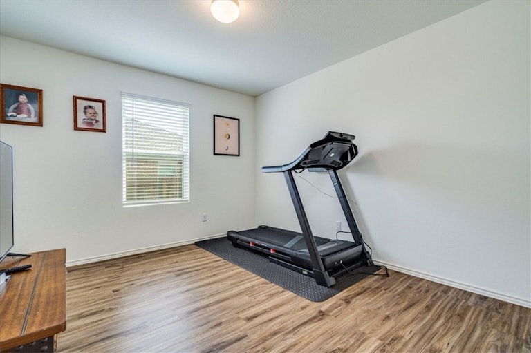 Photo 19 of 27 - 1100 Nokota Bnd, Georgetown, TX 78626