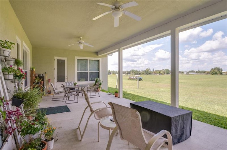 Photo 7 of 33 - 5851 Effie Dr, Apopka, FL 32712