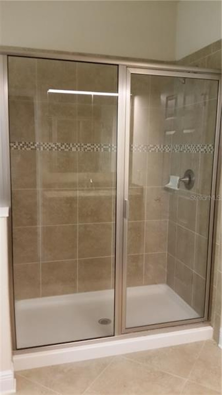 Photo 18 of 25 - 1229 Hillandale Reserve Dr, Tampa, FL 33613