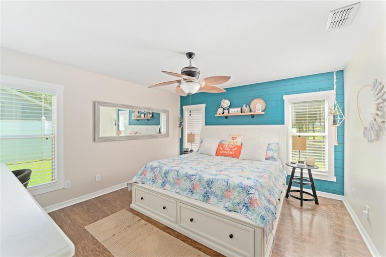 Photo 10 of 36 - 565 Maidenhair Ct, Orange City, FL 32763